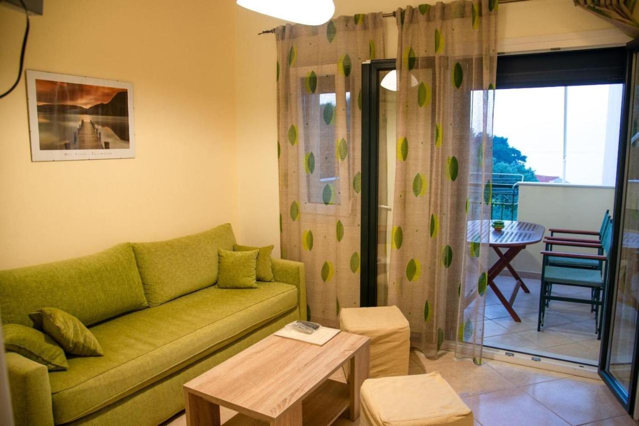 Marina Apartments กอกการี ภายนอก รูปภาพ