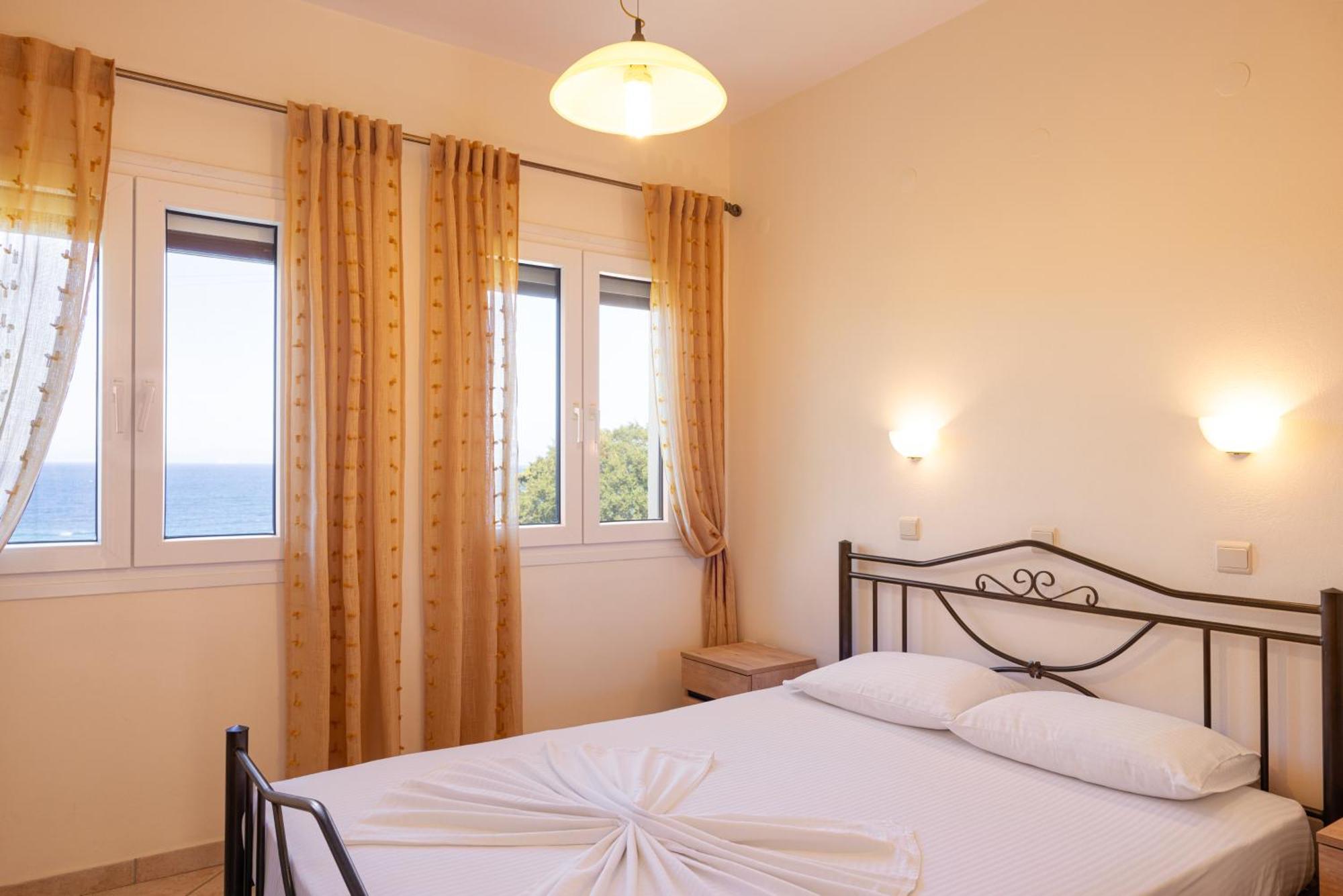 Marina Apartments กอกการี ภายนอก รูปภาพ