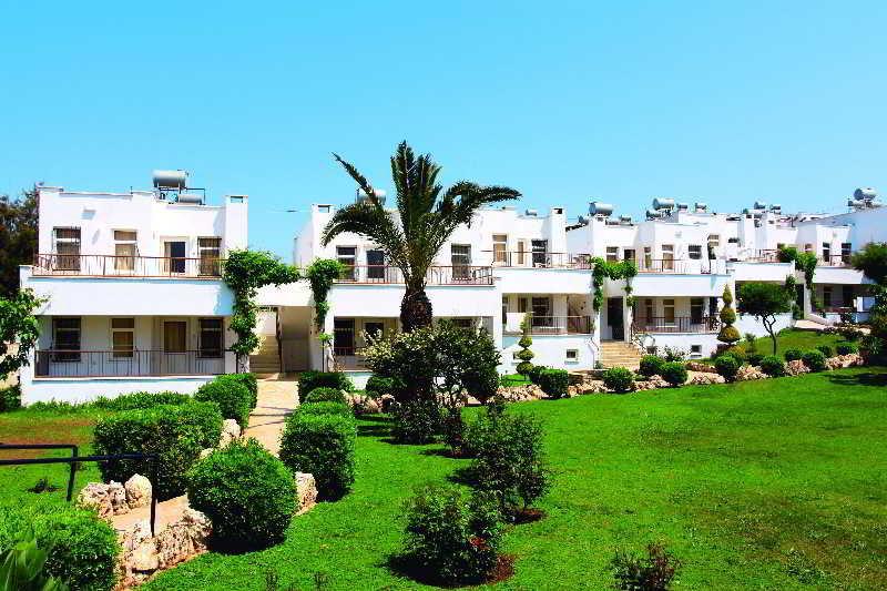 Marina Apartments กอกการี ภายนอก รูปภาพ