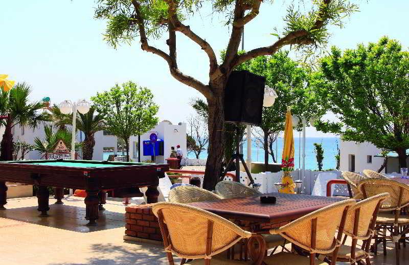 Marina Apartments กอกการี ภายนอก รูปภาพ
