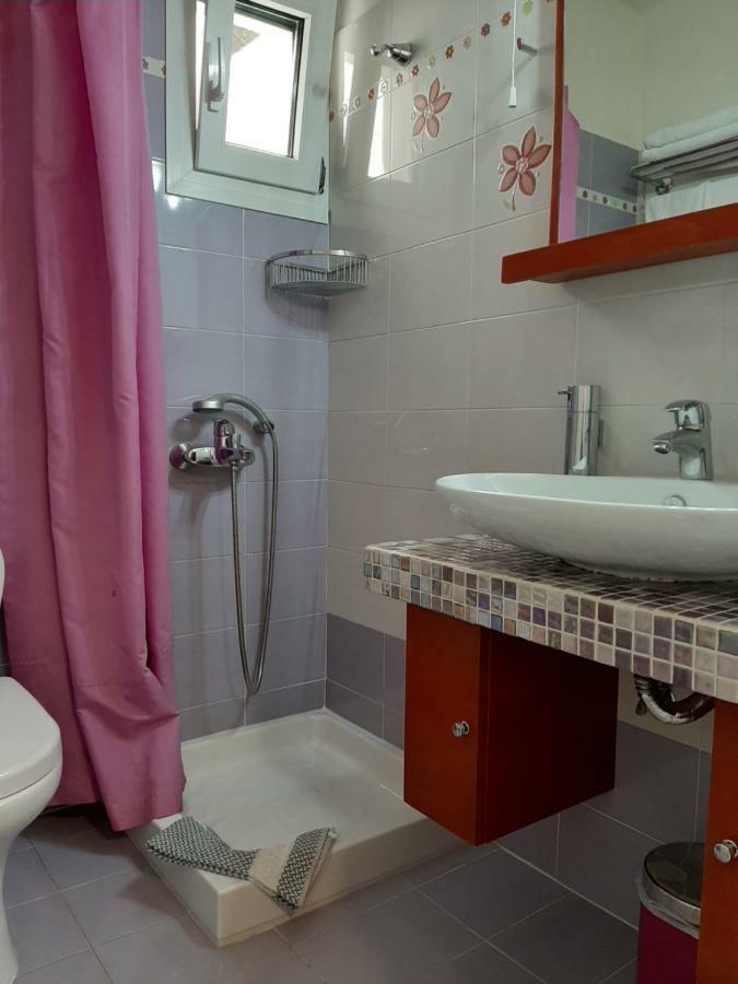 Marina Apartments กอกการี ภายนอก รูปภาพ